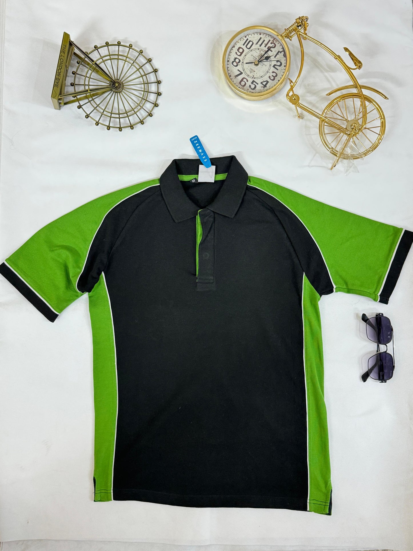Men’s Black & Green Colorblock Polo – Sporty Look, Everyday Comfort